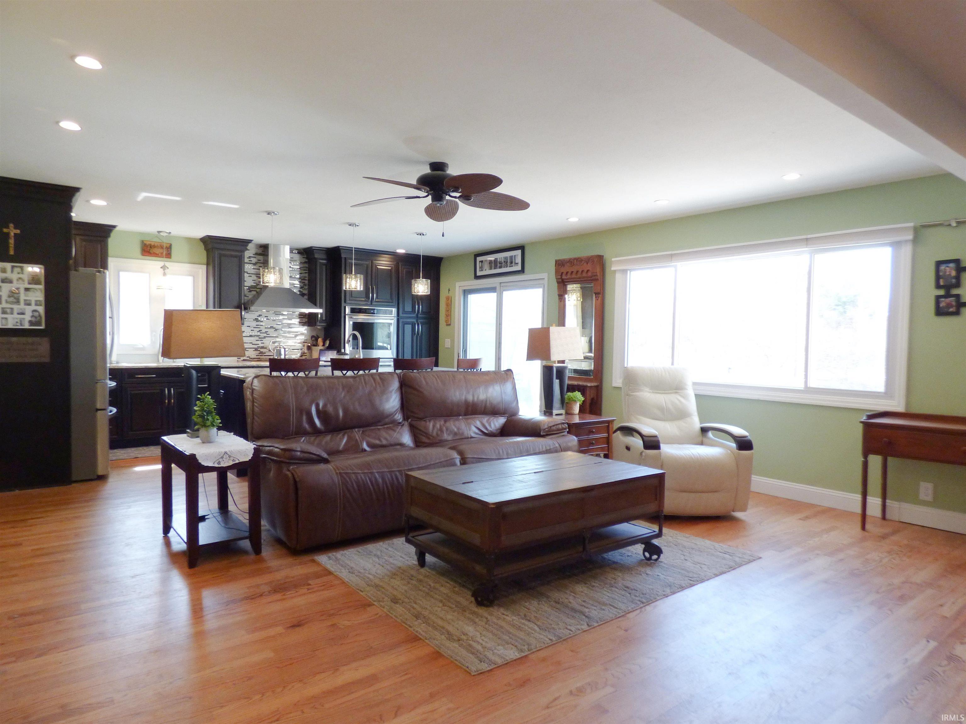 5423 York Road South Bend, IN 46614 - Photo 3 of 31 Gallery Image 3
