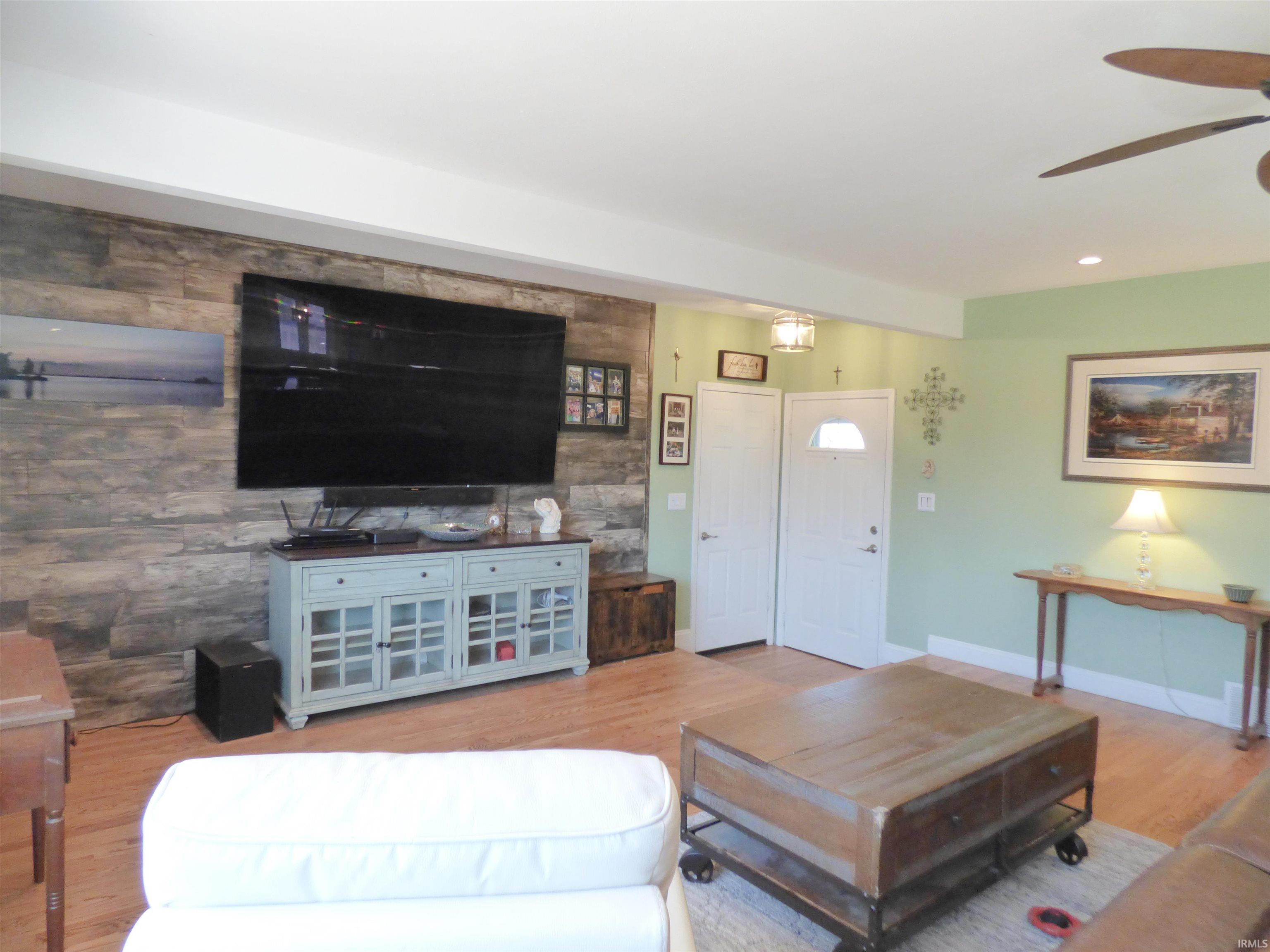 5423 York Road South Bend, IN 46614 - Photo 6 of 31 Gallery Image 6