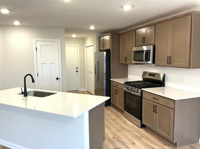 $424,990 | 706 Highland Lane, Jordan, MN 55352