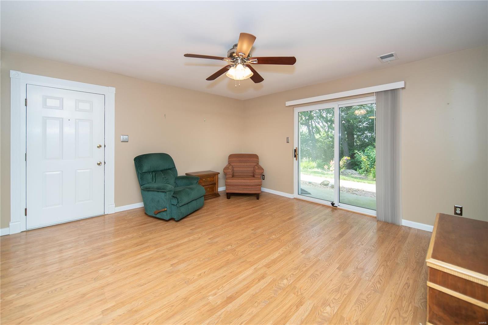 4510 Little Rock Road, Unit B St. Louis, MO 63128 - Photo 4 of 13 Gallery Image 4