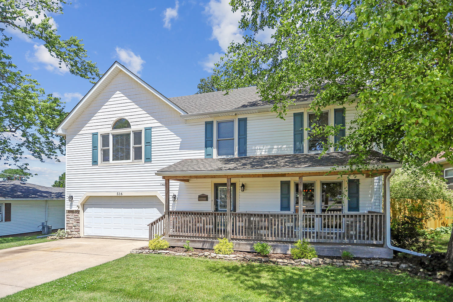 516 Whelan Street Lockport, IL 60441 - Photo 2 of 27 a view of house with a yard