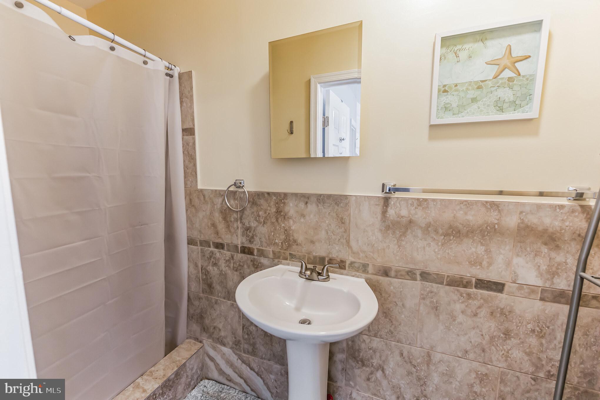 5785 Nassau Road Philadelphia, PA 19131 - Photo 18 of 31