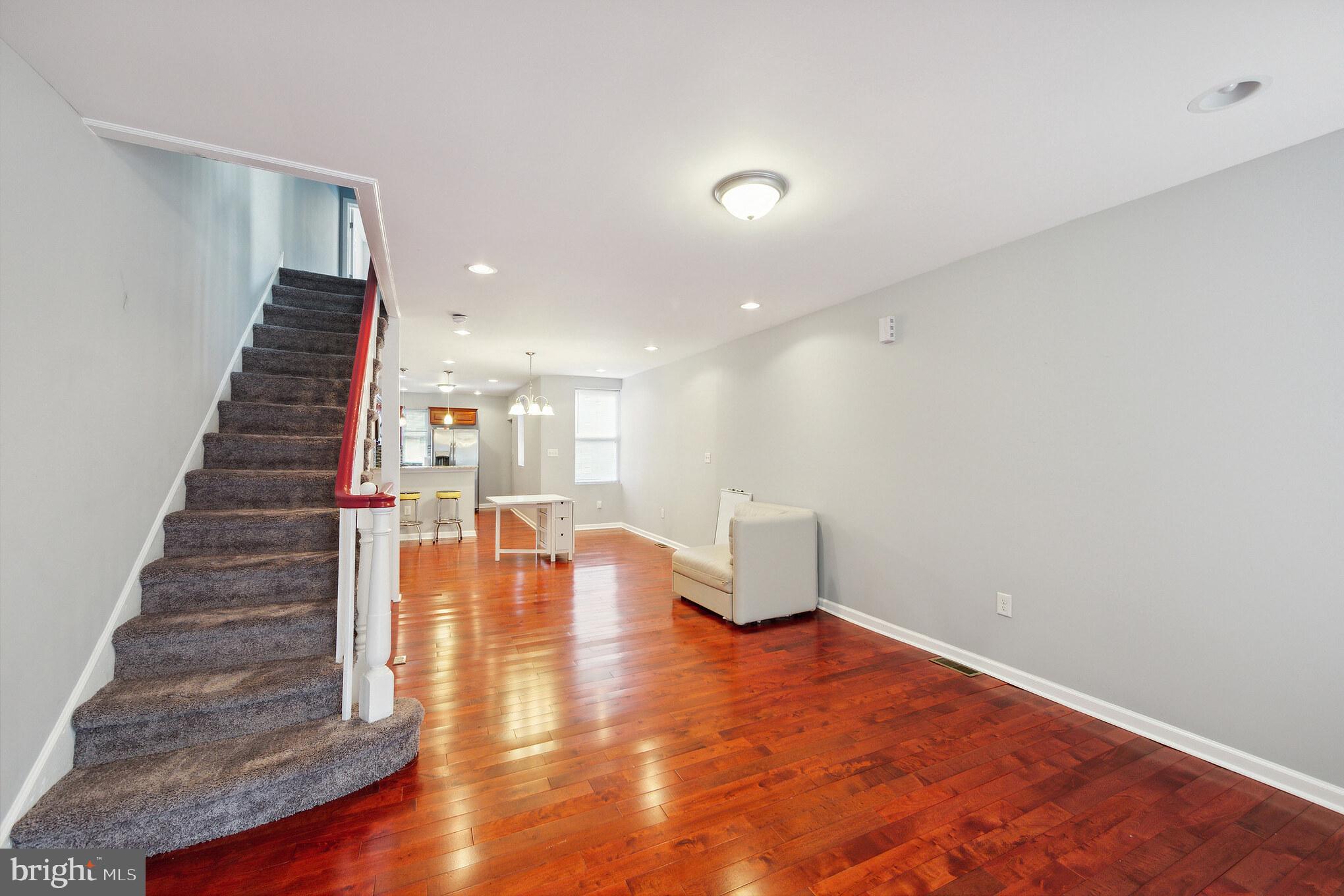 5785 Nassau Road Philadelphia, PA 19131 - Photo 5 of 31