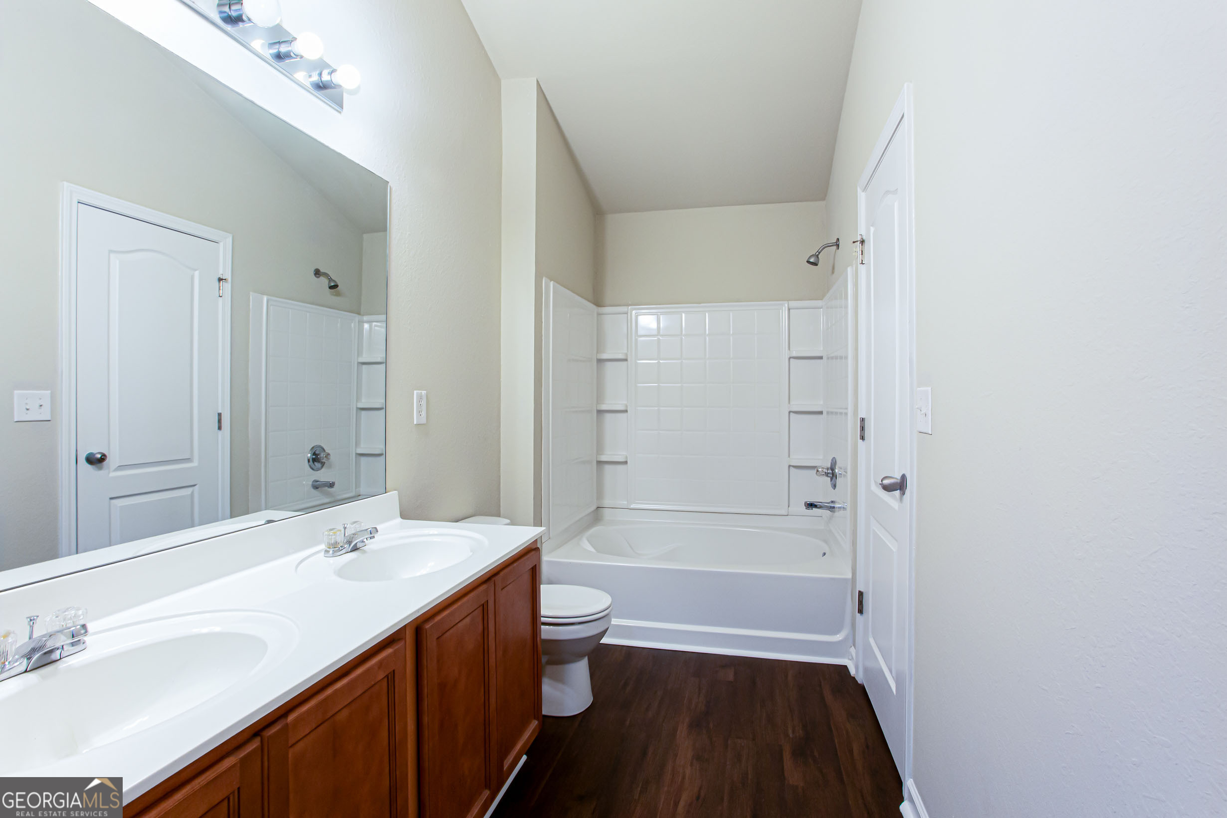 1255 Chinon Point Lithonia, GA 30058 - Photo 19 of 28