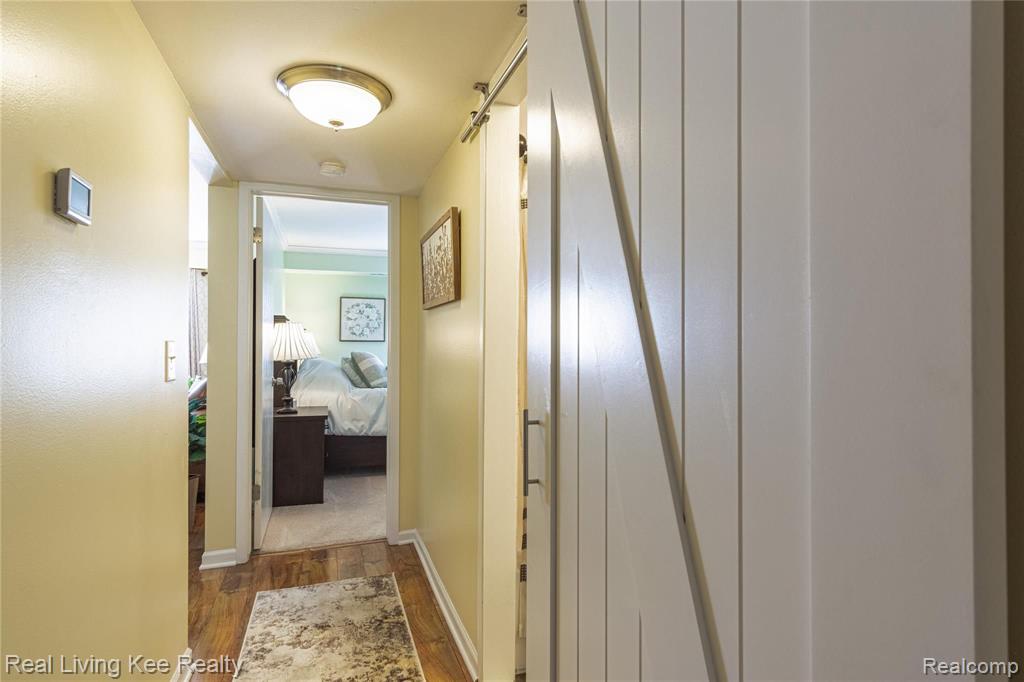 1853 Meadow Dale Court Rochester Hills, MI 48309 - Photo 18 of 43
