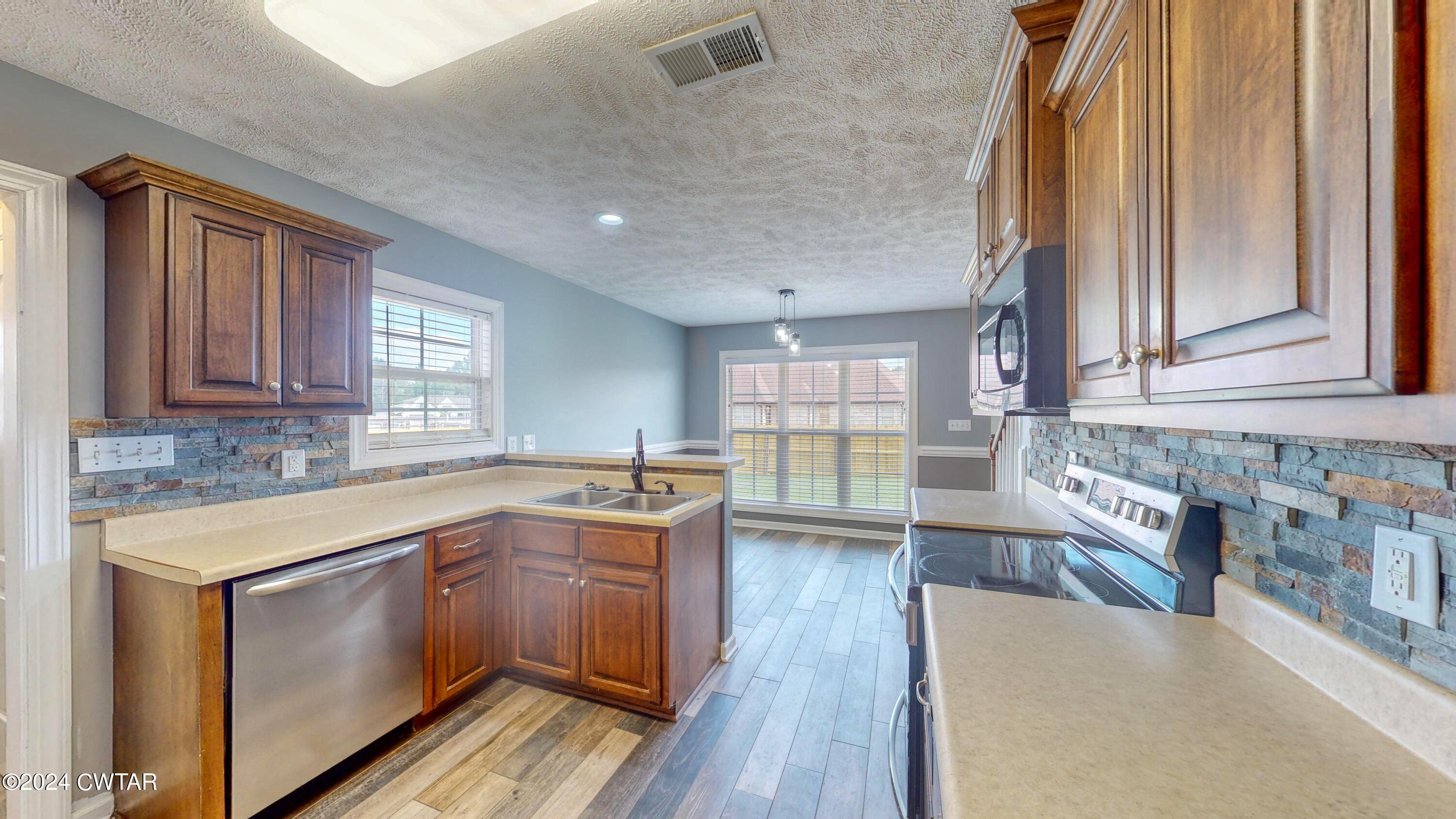 107 Bobbitt Road Medina, TN 38355 - Photo 17 of 28 107-Bobbitt-Road-Medina-TN-08212024_0854