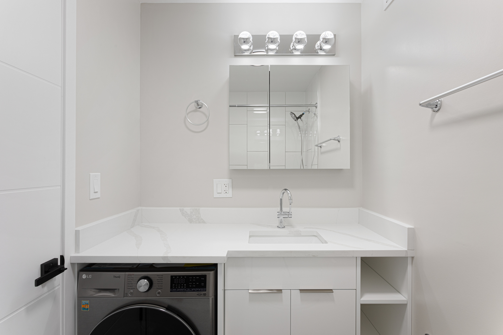 6166 North Sheridan Road, Unit 2L Chicago, IL 60660 - Photo 9 of 15