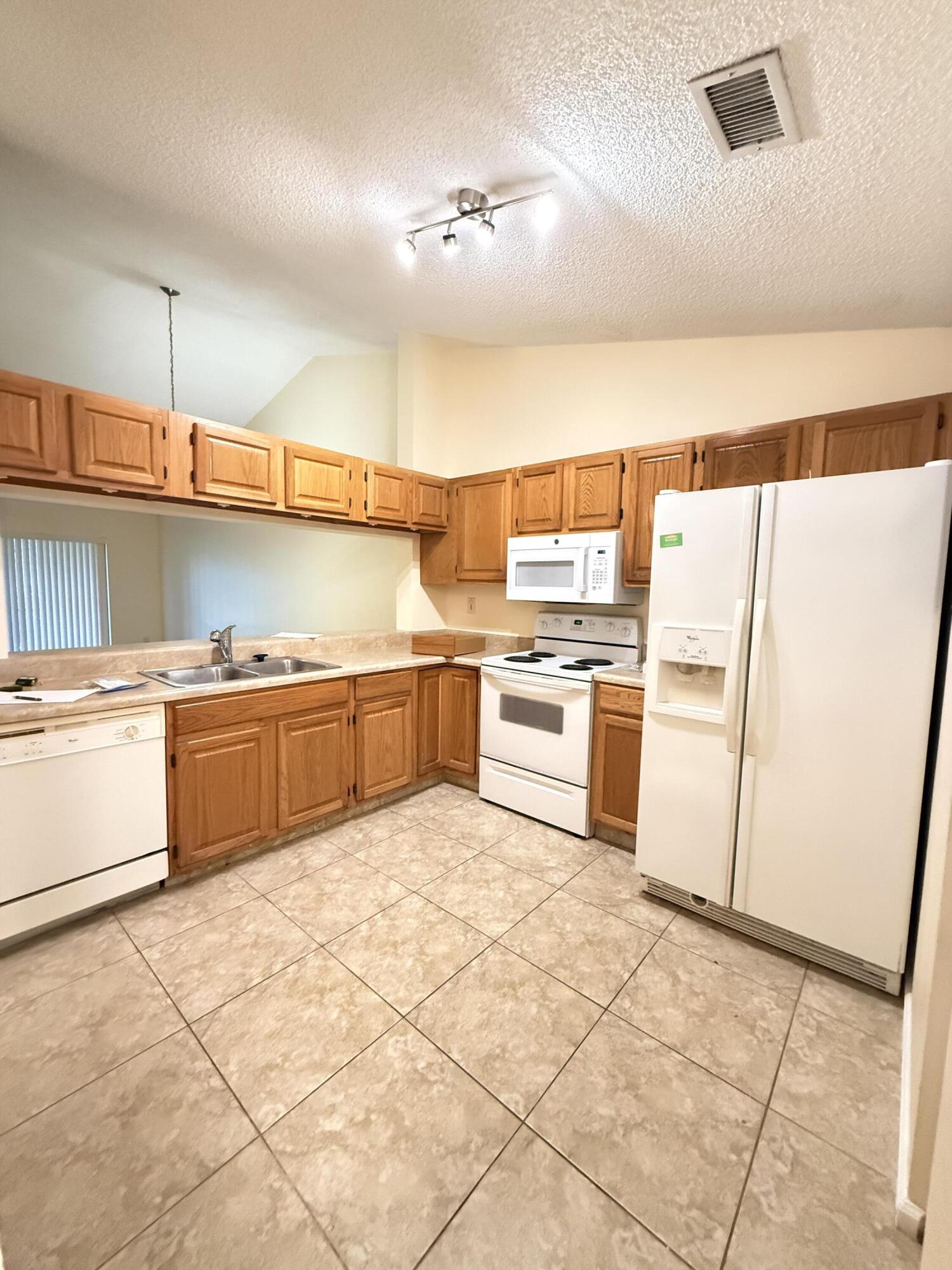 3080 Inglewood Terrace Boca Raton, FL 33431 - Photo 4 of 13 IMG_8174