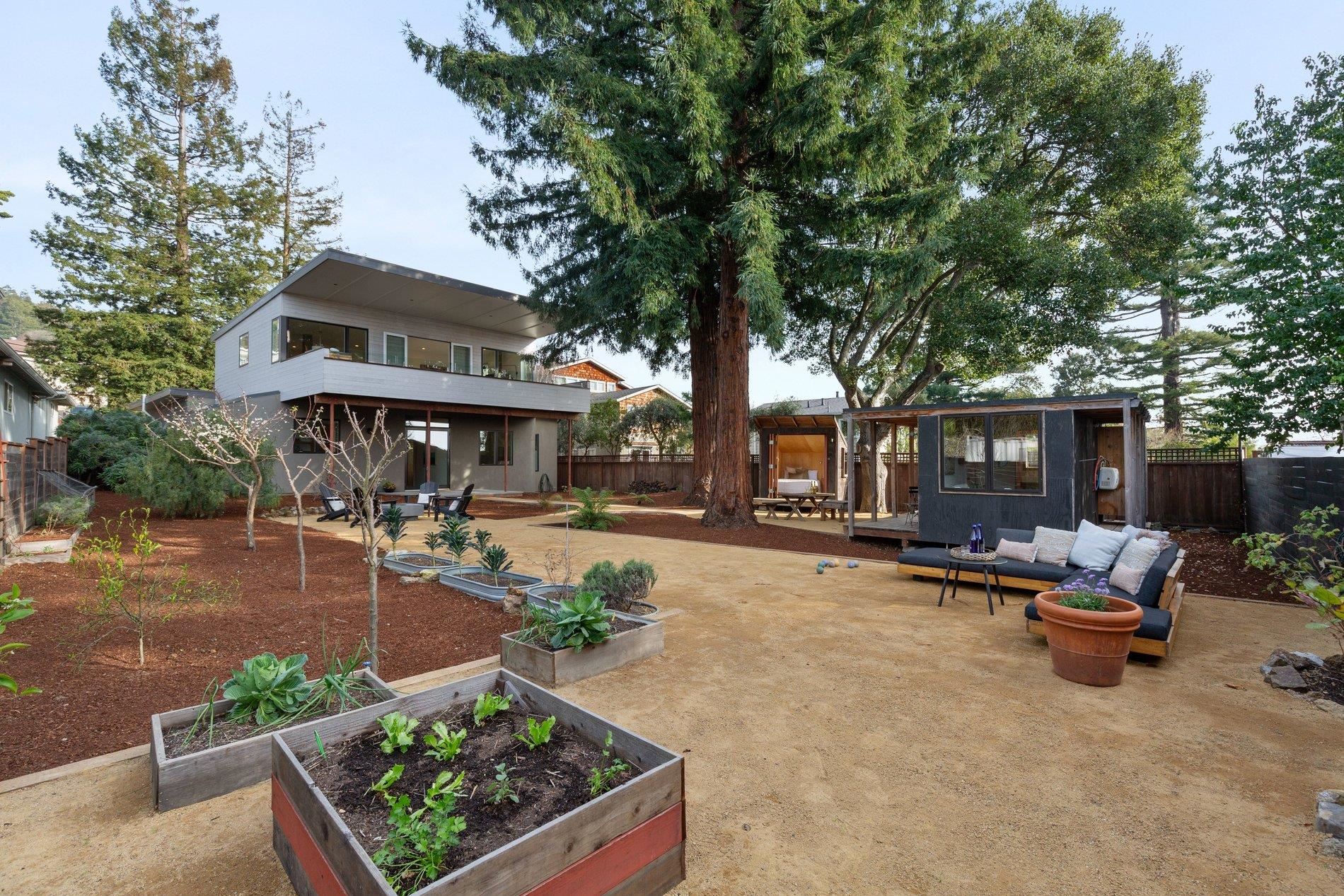 7981 Terrace Drive El Cerrito, CA 94530 - Photo 33 of 44