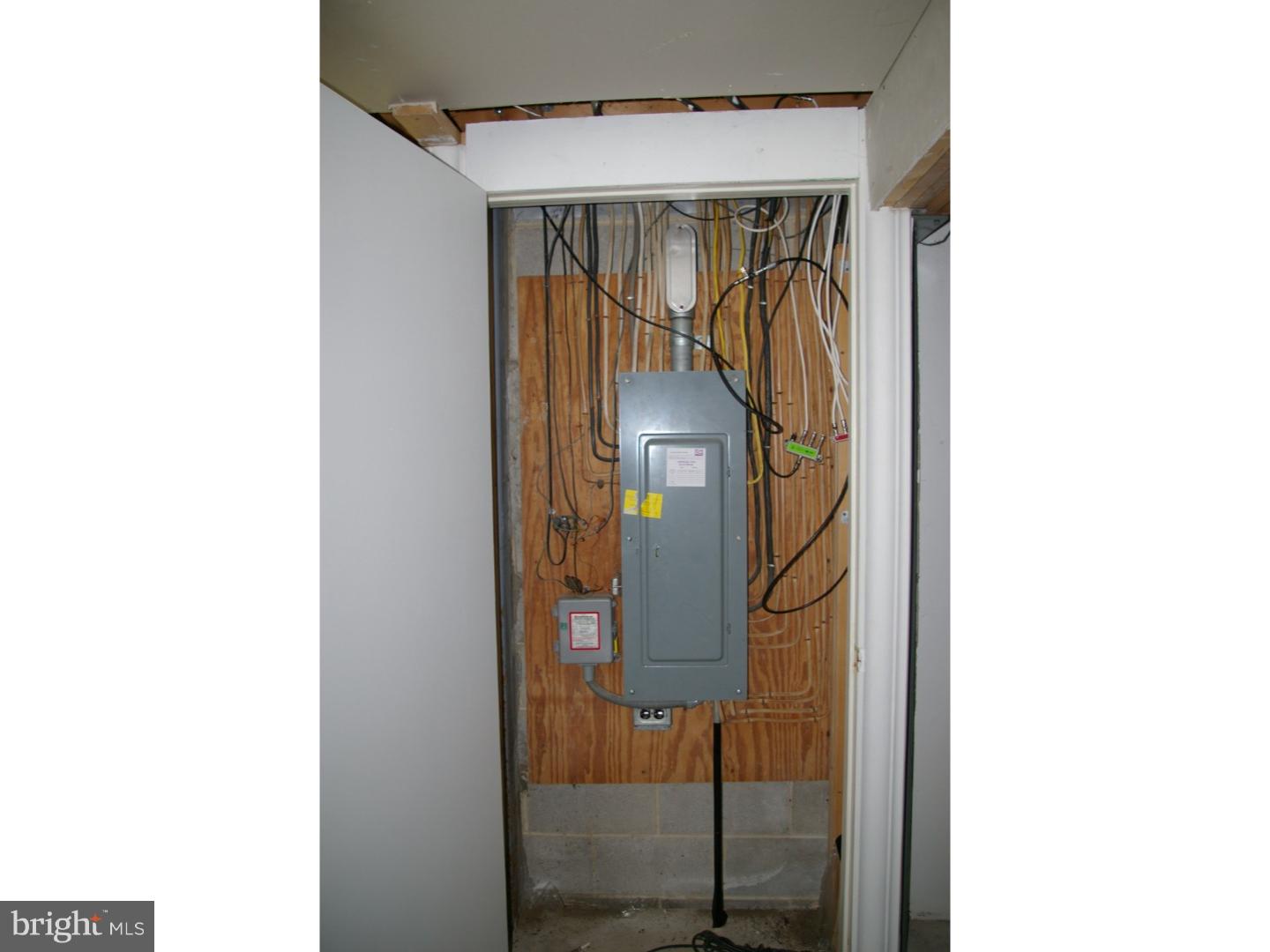 136 Bay Street Carneys Point, NJ 08069 - Photo 19 of 21