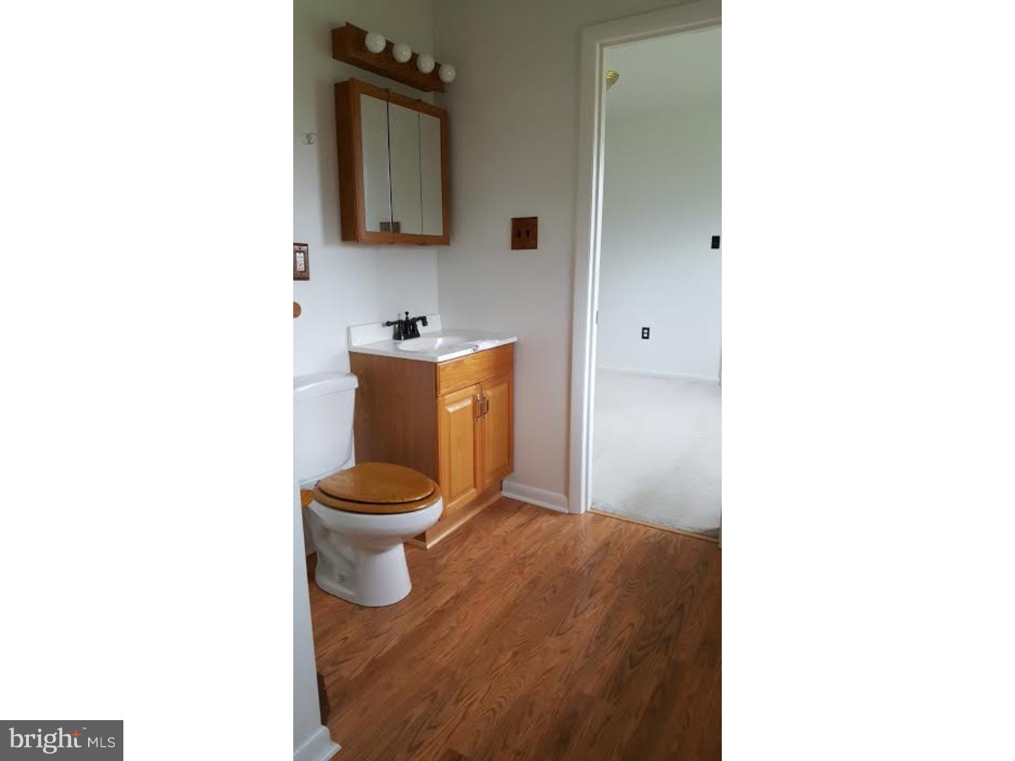 136 Bay Street Carneys Point, NJ 08069 - Photo 20 of 21