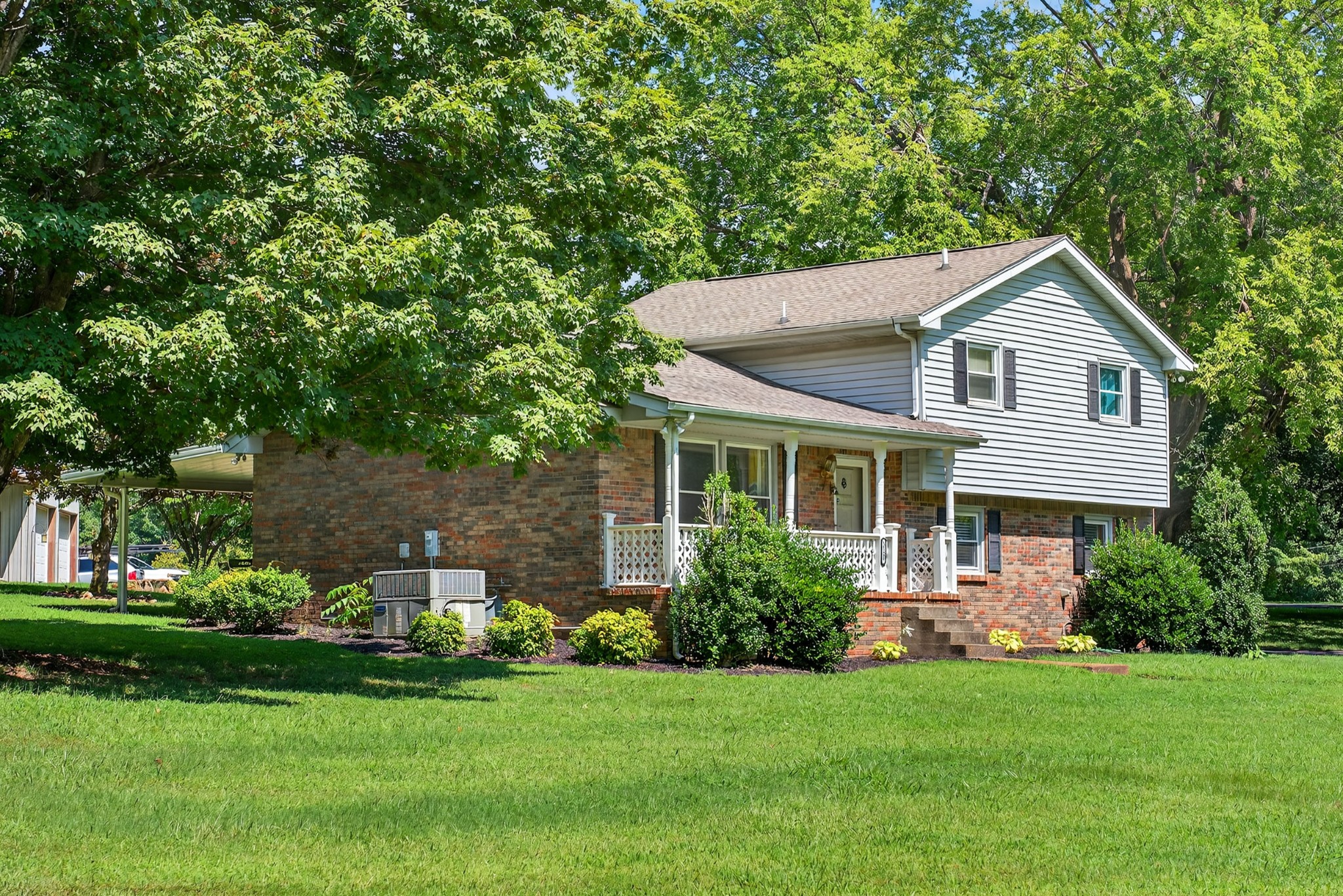 2729 Heights Circle Road Greenbrier, TN 37073 - Photo 2 of 52