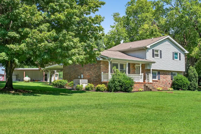 $359,900 | 2729 Heights Circle Road, Greenbrier, TN 37073