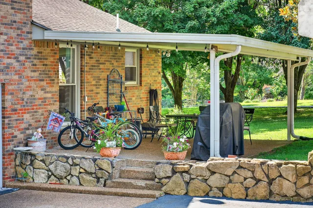 $359,900 | 2729 Heights Circle Road, Greenbrier, TN 37073