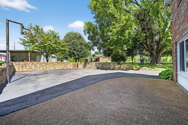 $359,900 | 2729 Heights Circle Road, Greenbrier, TN 37073