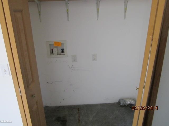 16583 Argo Fay Route Thomson, IL 61285 - Photo 5 of 18 a small space with a refrigerator