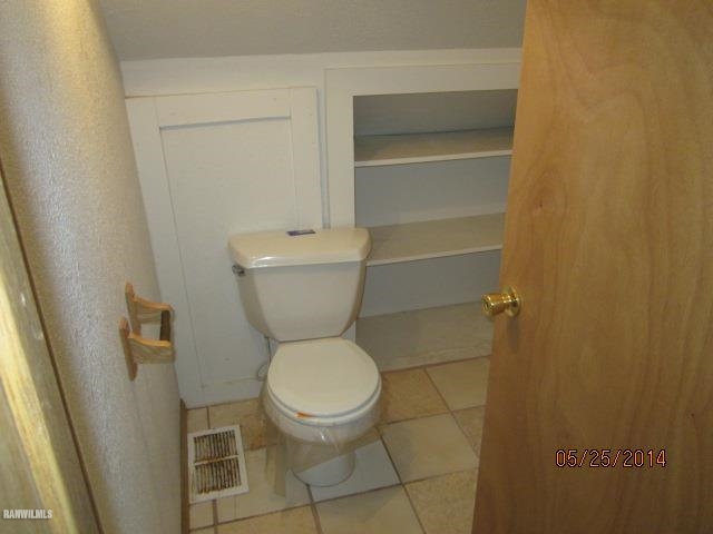 16583 Argo Fay Route Thomson, IL 61285 - Photo 10 of 18 a bathroom with a toilet