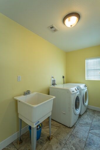 1387 Highway 98 Eastpoint, FL 32328 - Photo 24 of 37