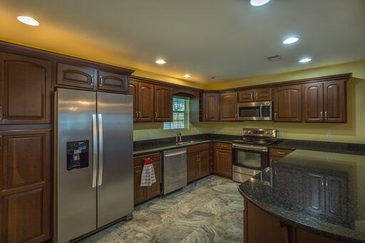 1387 Highway 98 Eastpoint, FL 32328 - Photo 9 of 37