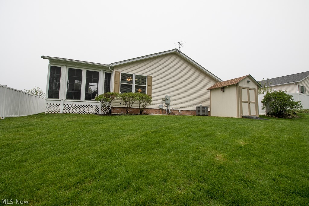681 Woodlawn Road Chardon, OH 44024 - Photo 32 of 35