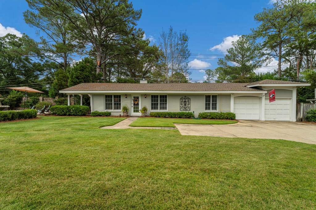 2645 Edgewood Road Columbus, GA 31906 - Photo 18 of 29 Pool Cottage