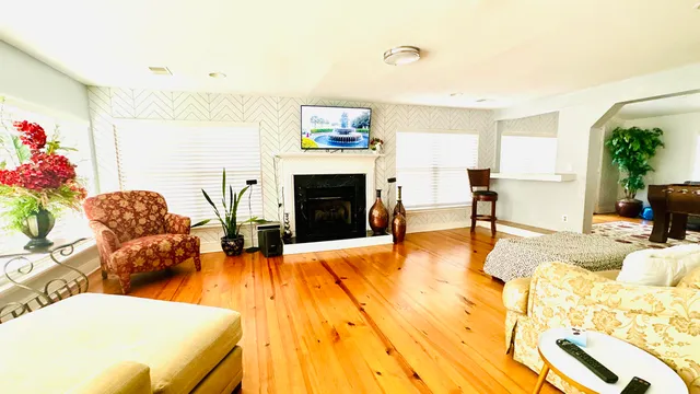 $485,000 | 1532 West Robinhood Drive, Charleston, SC 29407