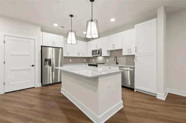 $2,712 | 2648 Sandy Plains Road, Unit 420, Marietta, GA 30062