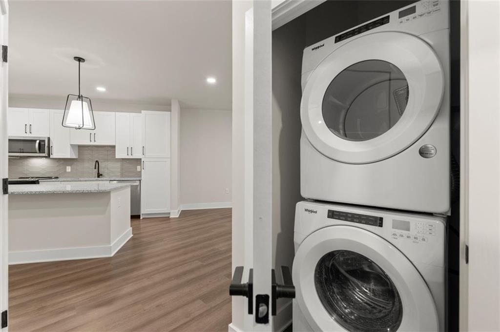 2648 Sandy Plains Road, Unit 420 Marietta, GA 30062 - Photo 16 of 37 a view of kitchen with sink and refrigerator