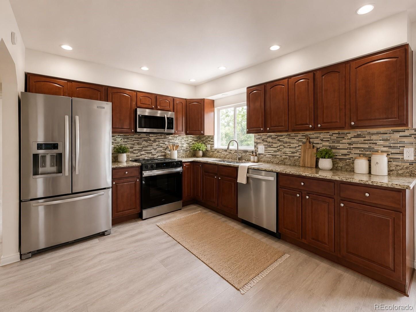 2012 South Ivory Street Aurora, CO 80013 - Photo 3 of 37