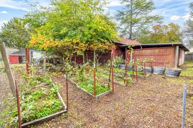 $1,400,000 | 808 Grandview Road, Sebastopol, CA 95472