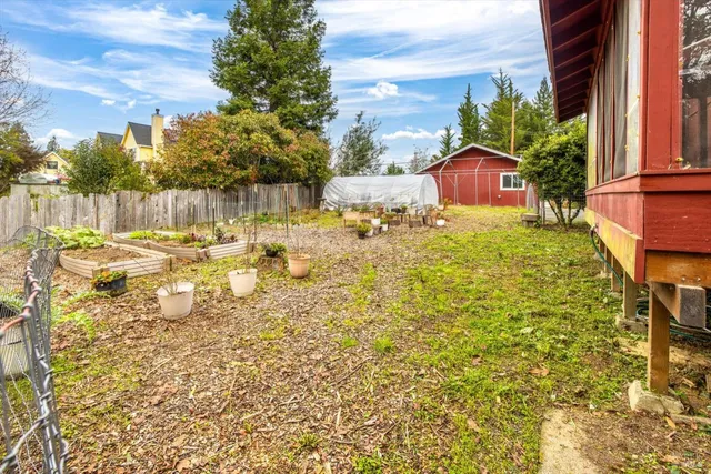 $1,400,000 | 808 Grandview Road, Sebastopol, CA 95472