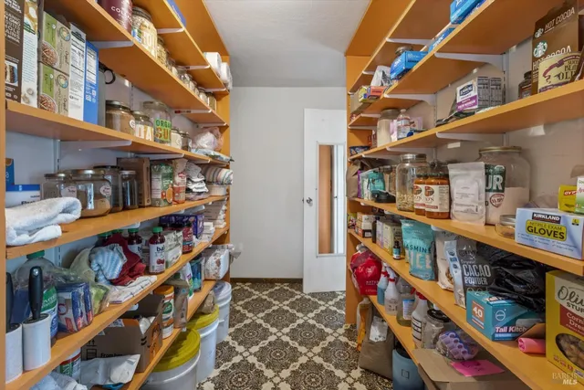 $1,400,000 | 808 Grandview Road, Sebastopol, CA 95472