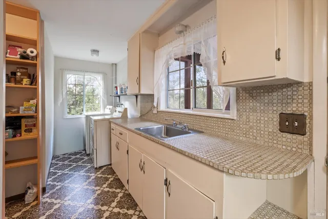 $1,400,000 | 808 Grandview Road, Sebastopol, CA 95472