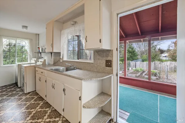 $1,400,000 | 808 Grandview Road, Sebastopol, CA 95472