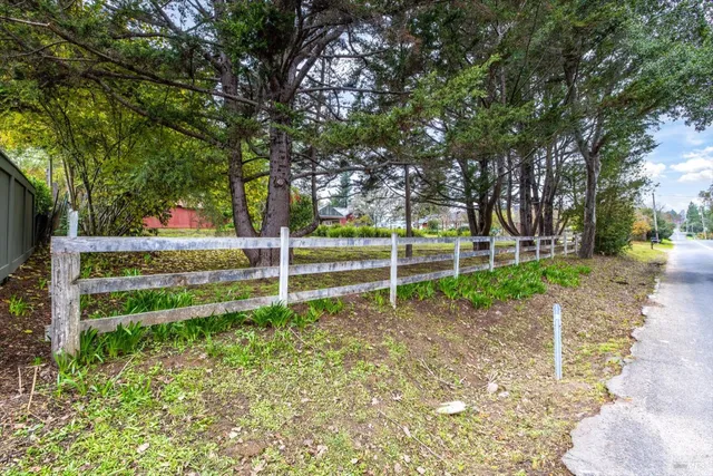 $1,400,000 | 808 Grandview Road, Sebastopol, CA 95472