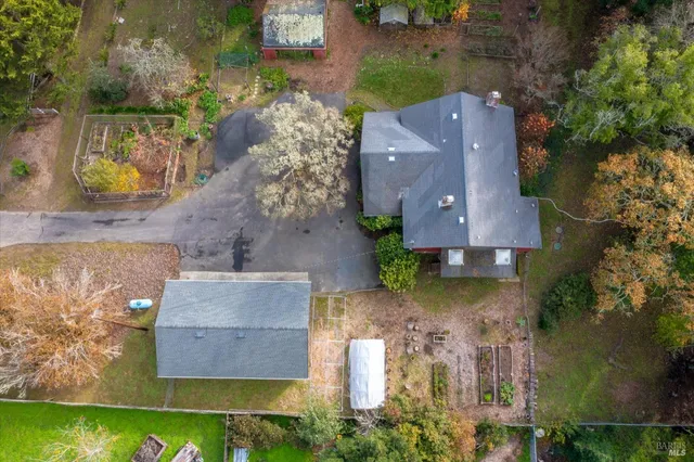 $1,400,000 | 808 Grandview Road, Sebastopol, CA 95472