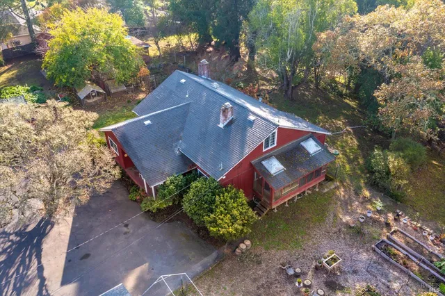 $1,400,000 | 808 Grandview Road, Sebastopol, CA 95472