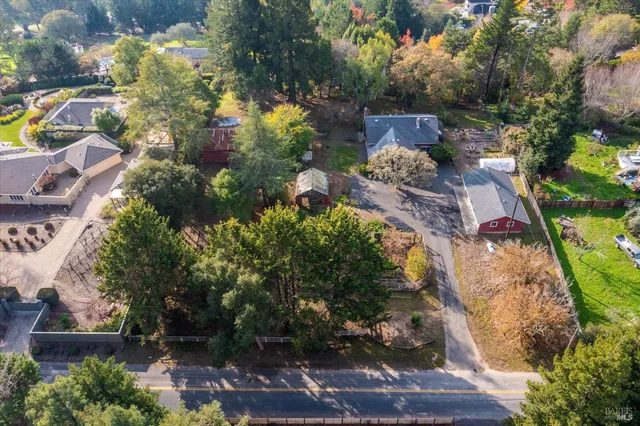 $1,400,000 | 808 Grandview Road, Sebastopol, CA 95472
