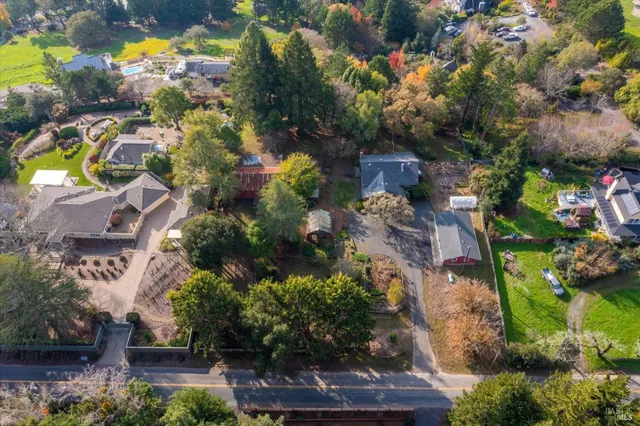 $1,400,000 | 808 Grandview Road, Sebastopol, CA 95472