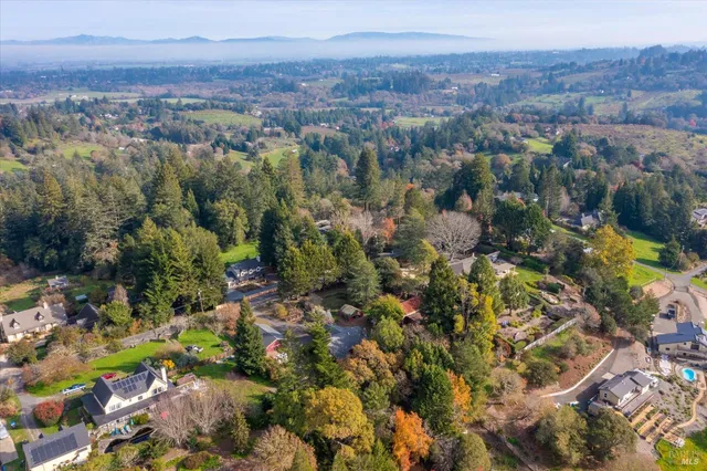 $1,400,000 | 808 Grandview Road, Sebastopol, CA 95472