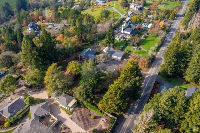 $1,400,000 | 808 Grandview Road, Sebastopol, CA 95472
