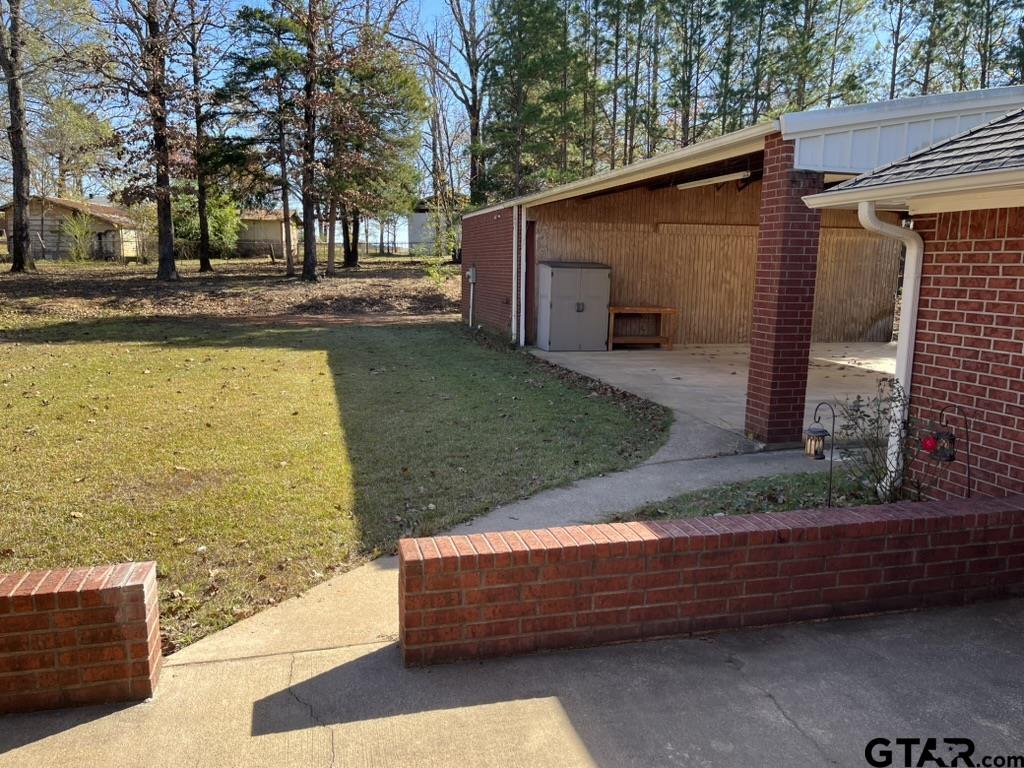 360 Anderson County Road Palestine, TX 75803 - Photo 19 of 44