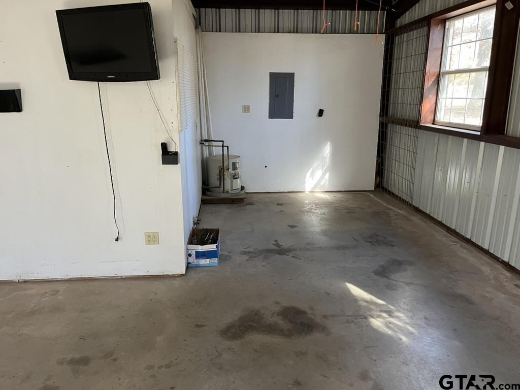 360 Anderson County Road Palestine, TX 75803 - Photo 25 of 44