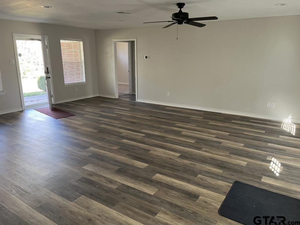 360 Anderson County Road Palestine, TX 75803 - Photo 3 of 44