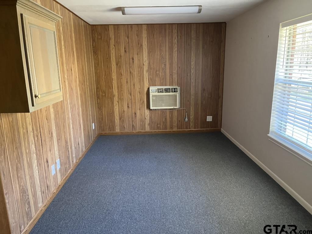 360 Anderson County Road Palestine, TX 75803 - Photo 7 of 44