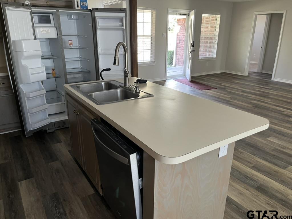 360 Anderson County Road Palestine, TX 75803 - Photo 8 of 44