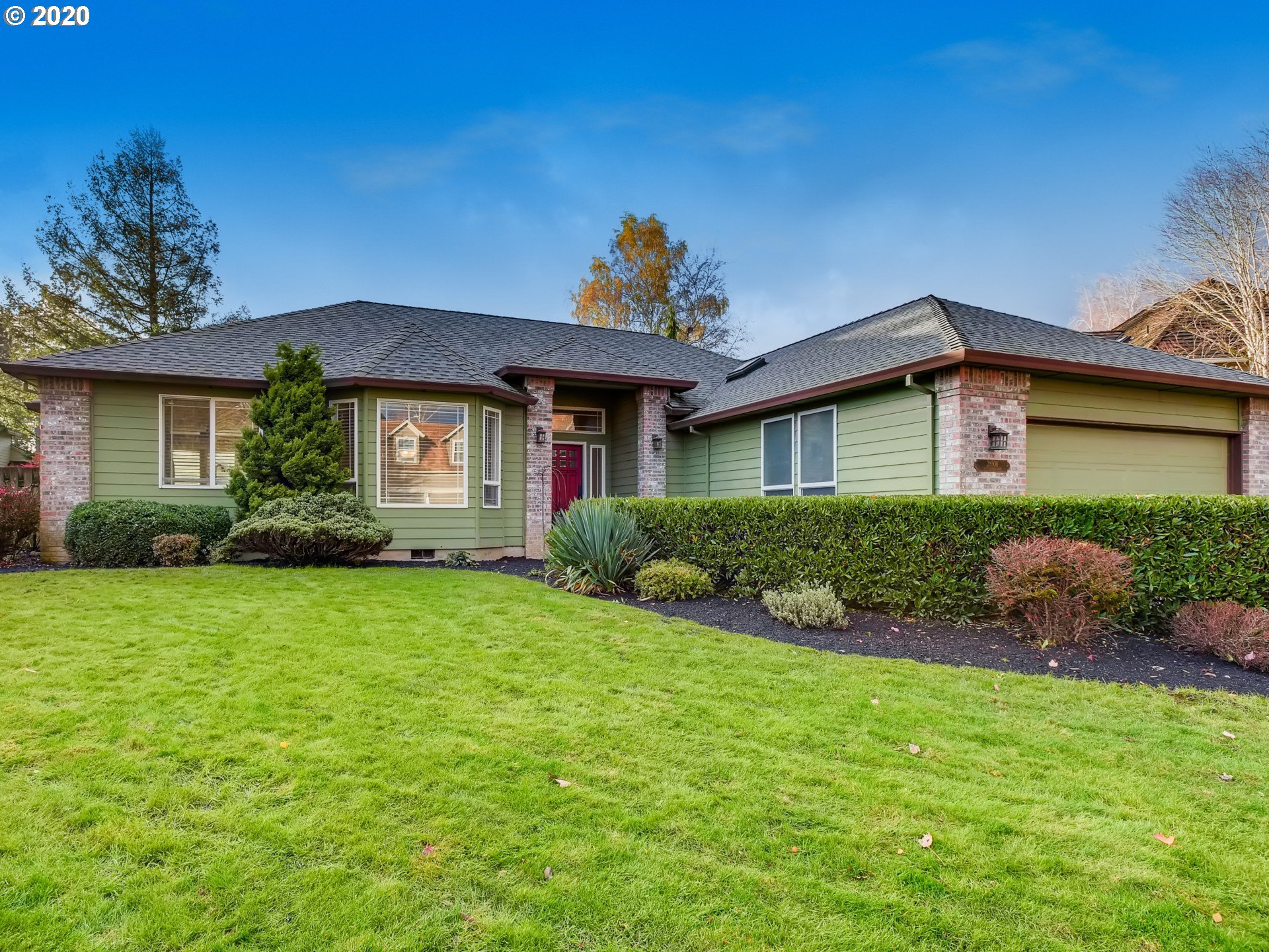 28508 Southwest Cascade Loop Wilsonville, OR 97070 - Photo 1 of 26 Gallery Image 1