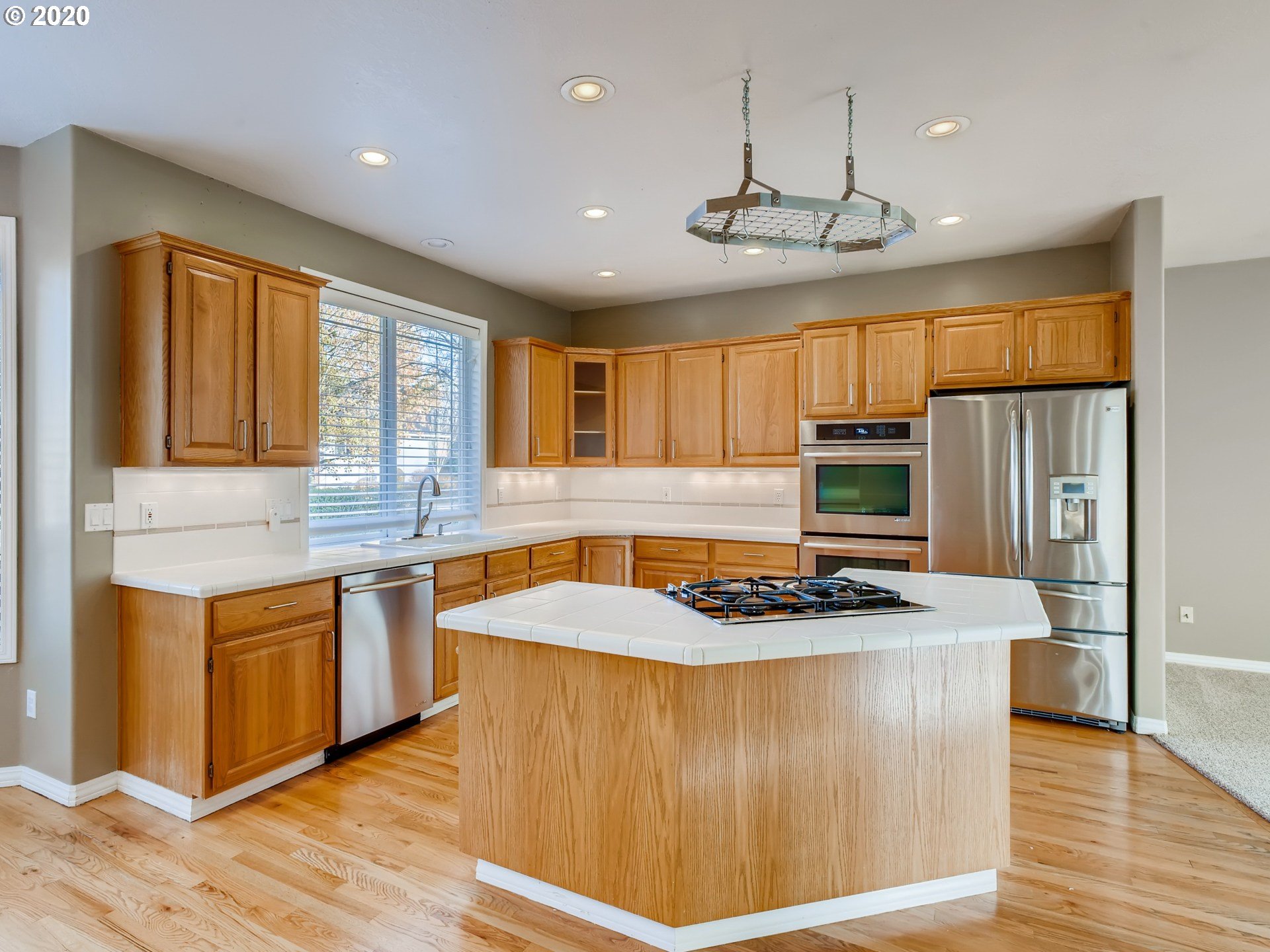 28508 Southwest Cascade Loop Wilsonville, OR 97070 - Photo 11 of 26 Gallery Image 11
