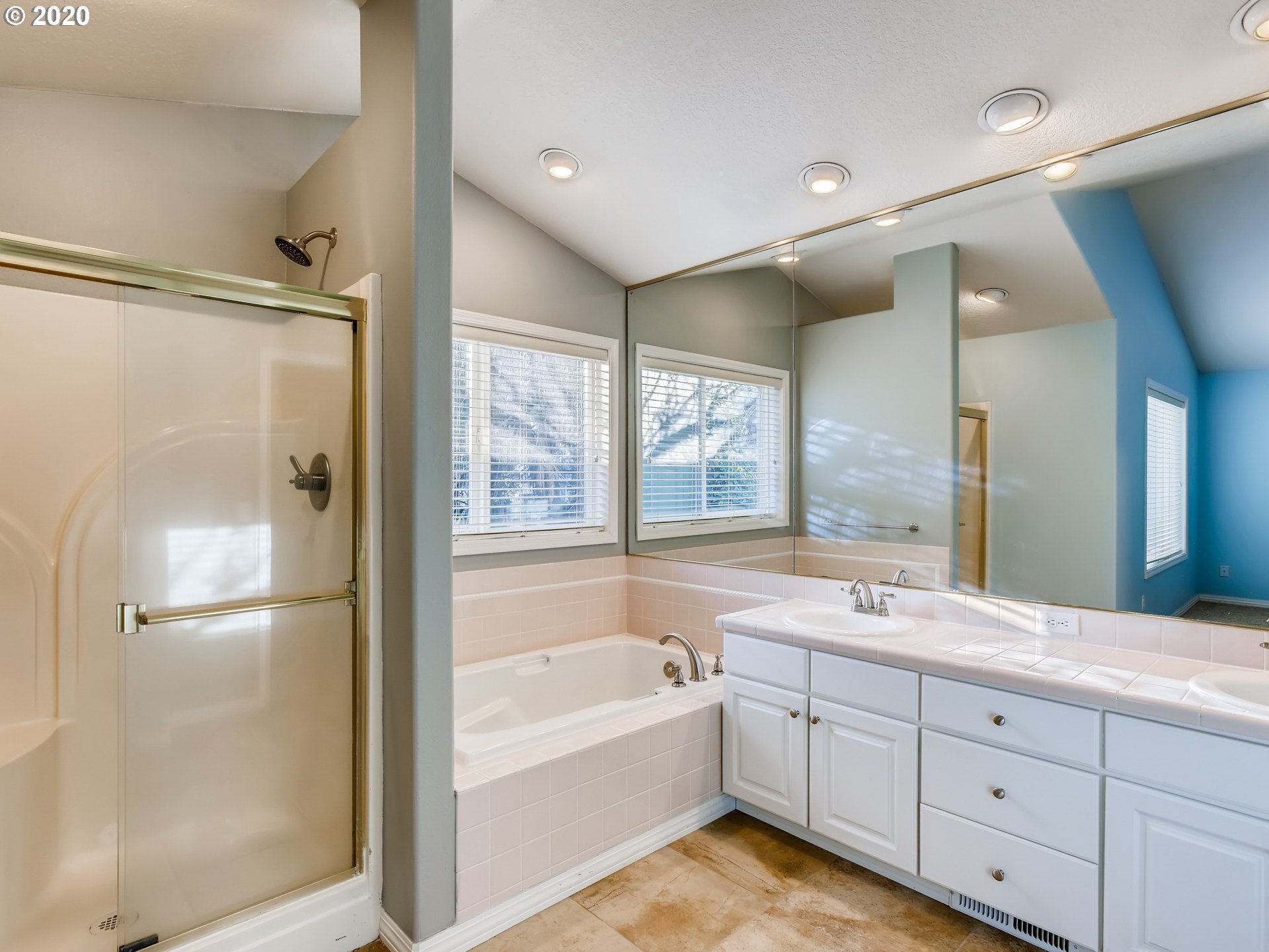 28508 Southwest Cascade Loop Wilsonville, OR 97070 - Photo 18 of 26 Gallery Image 18