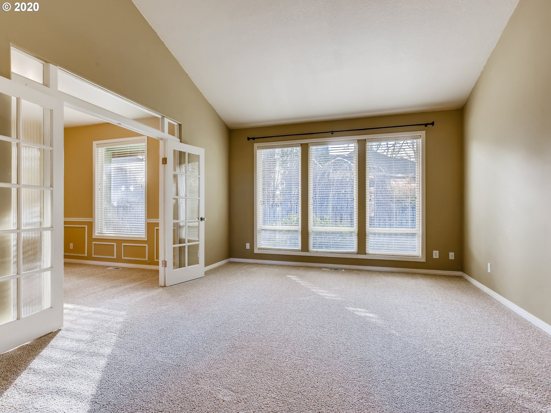 28508 Southwest Cascade Loop Wilsonville, OR 97070 - Photo 3 of 26 Gallery Image 3